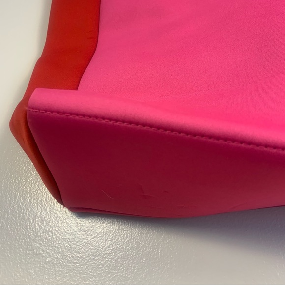 Summersalt Neoprene Beach Tote - Picture 7 of 13